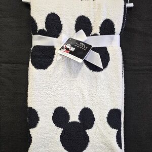 Mickey Mouse Super Soft Throw